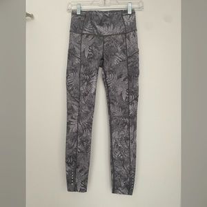 Lululemon Fast & Free Nulux Legging - Size 4